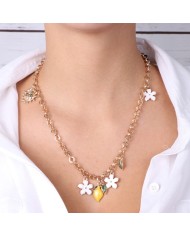 Collana in Metallo maglia rolò, con charms fiori e agrumi di Sicilia, impreziosita da smalti colorati