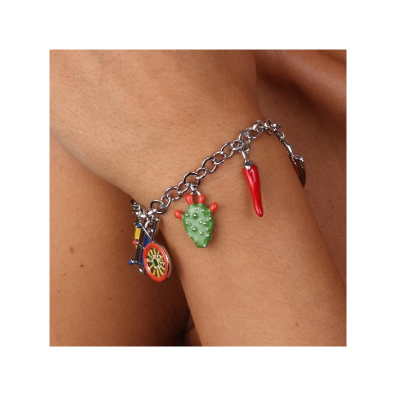 Bracciale in Metallo con charm siciliani, carretto, coffa, fico d&#8217;india, corno portafortuna